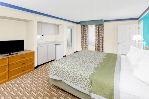 Days Inn by Wyndham Little Rock/Medical Center image 24